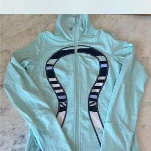 Lululemon Women's Aqua Jacket